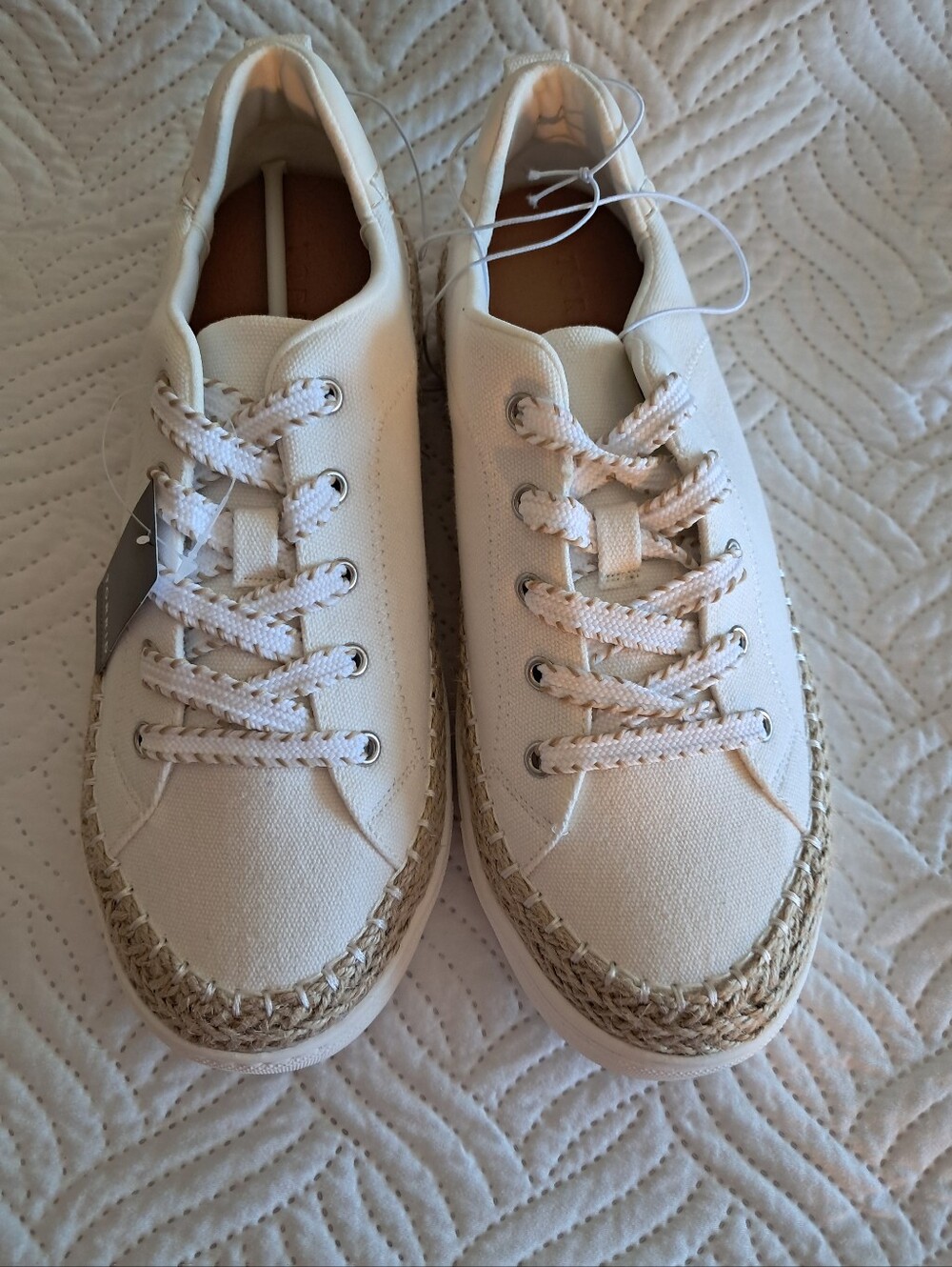 NWT Torrid Women’s Canvas Espadrille Sneakers - White Sz8